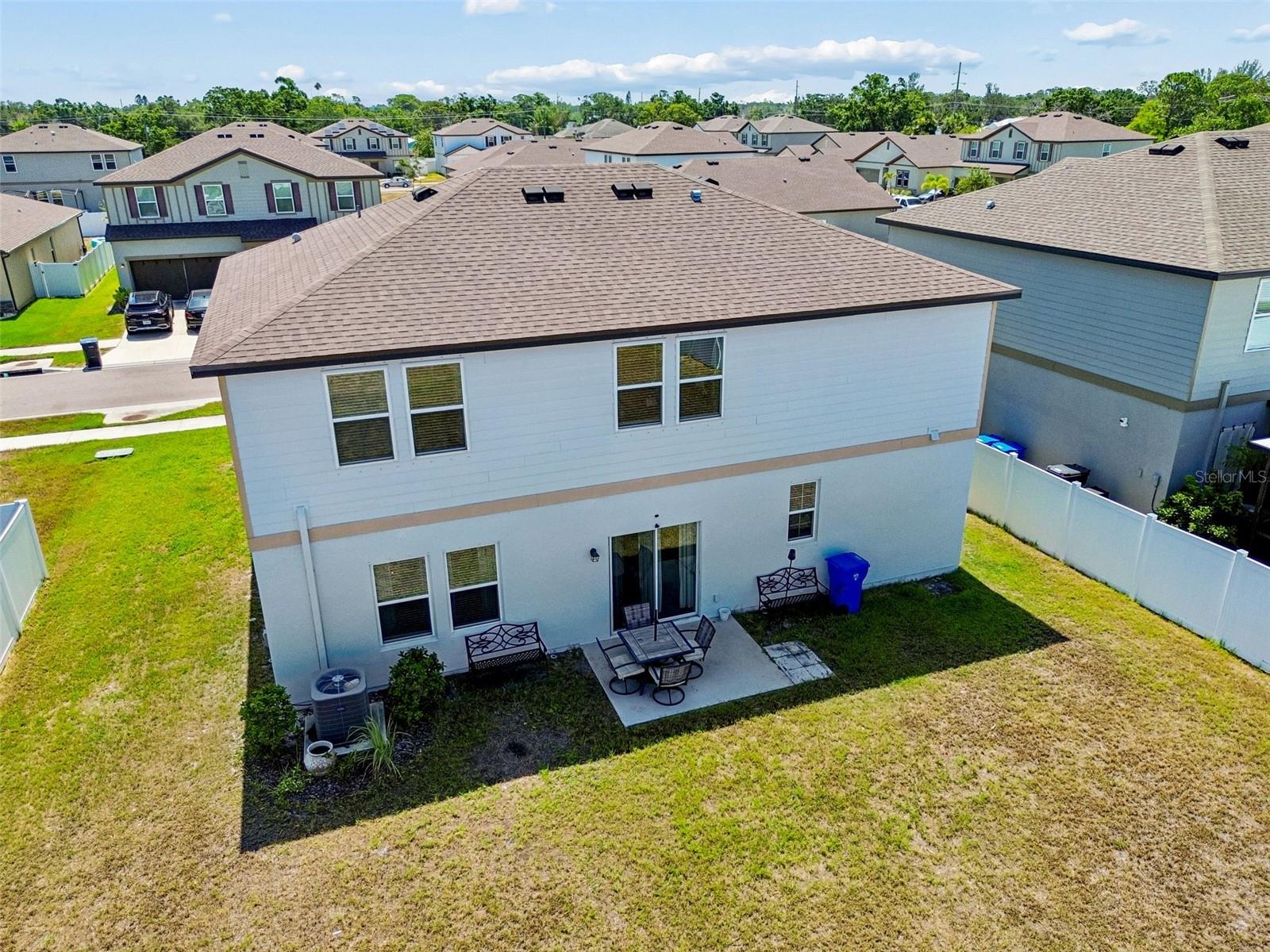 575 OCEAN SPRAY DR — photo 31
