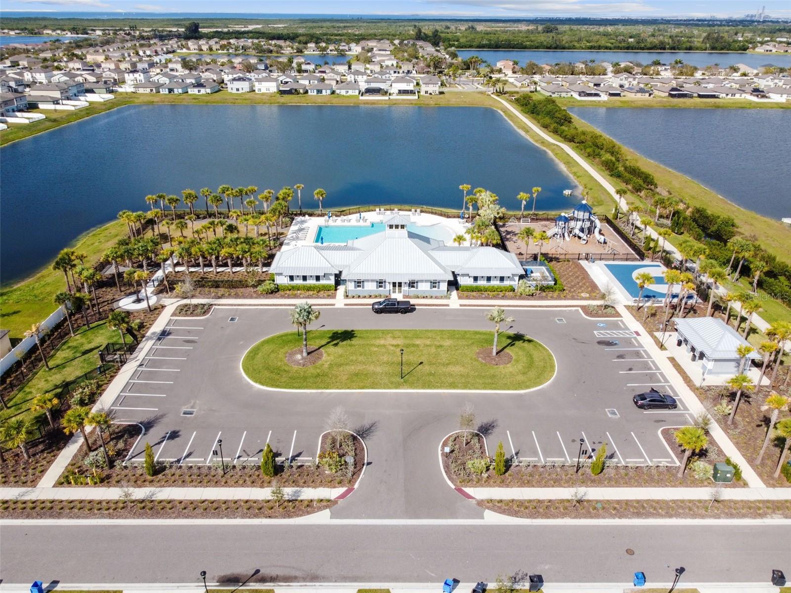 575 OCEAN SPRAY DR — photo 40