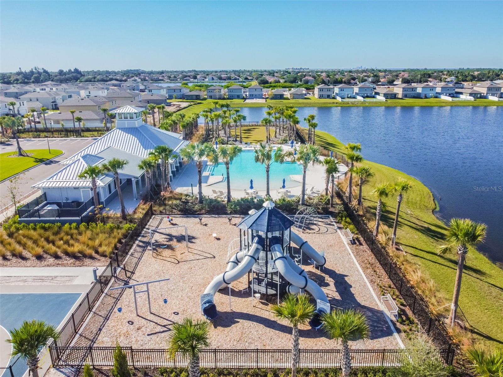 575 OCEAN SPRAY DR — photo 45