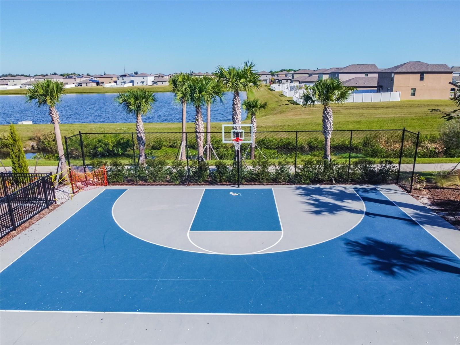 575 OCEAN SPRAY DR — photo 43