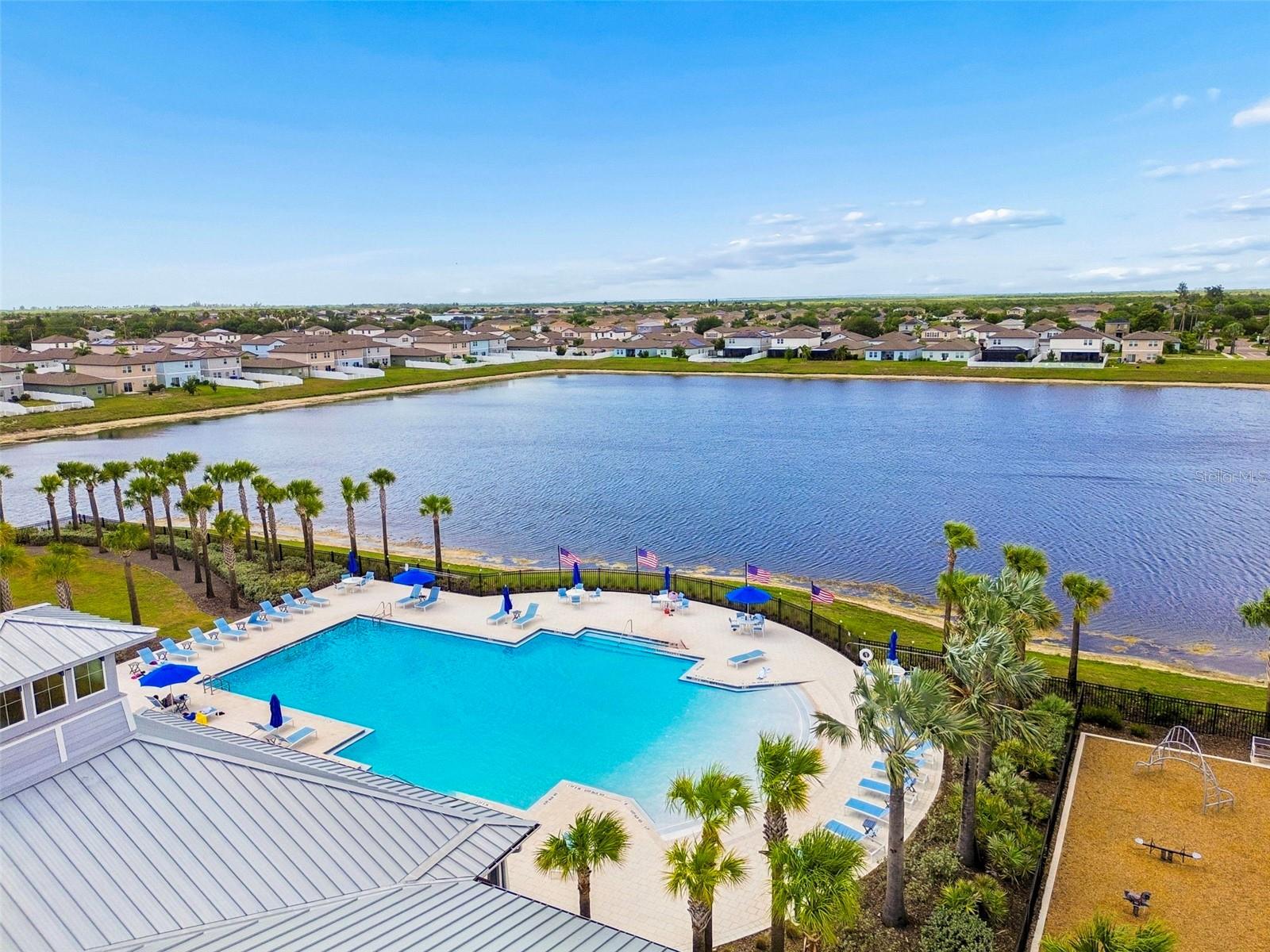 575 OCEAN SPRAY DR — photo 33