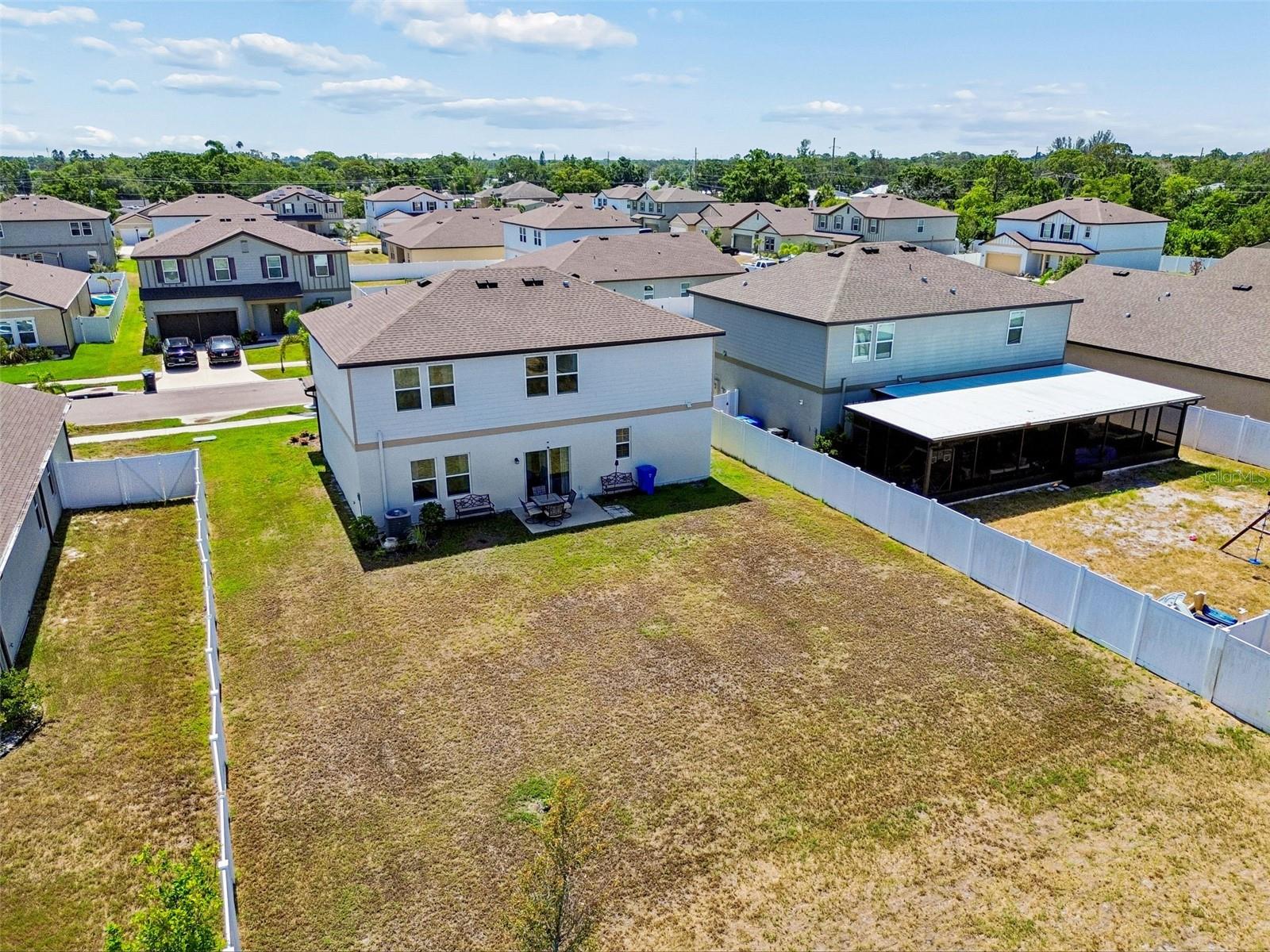 575 OCEAN SPRAY DR — photo 30