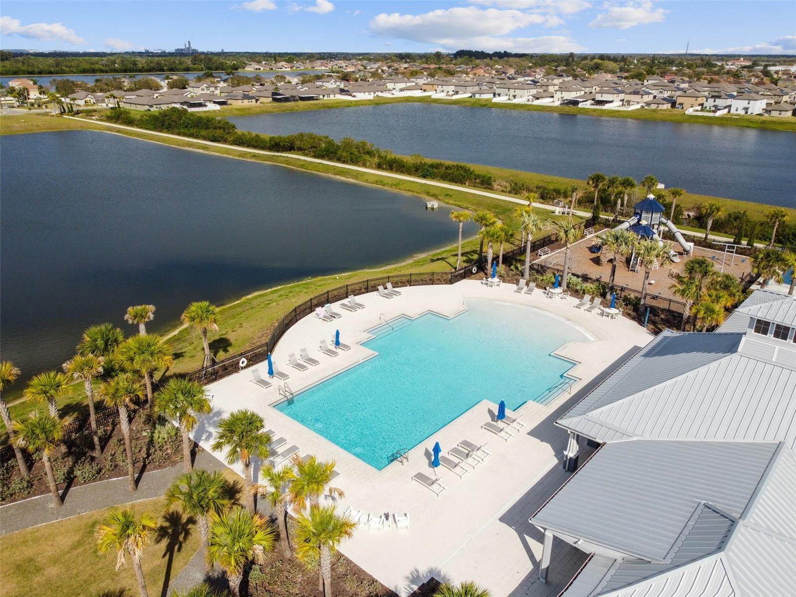 575 OCEAN SPRAY DR — photo 39