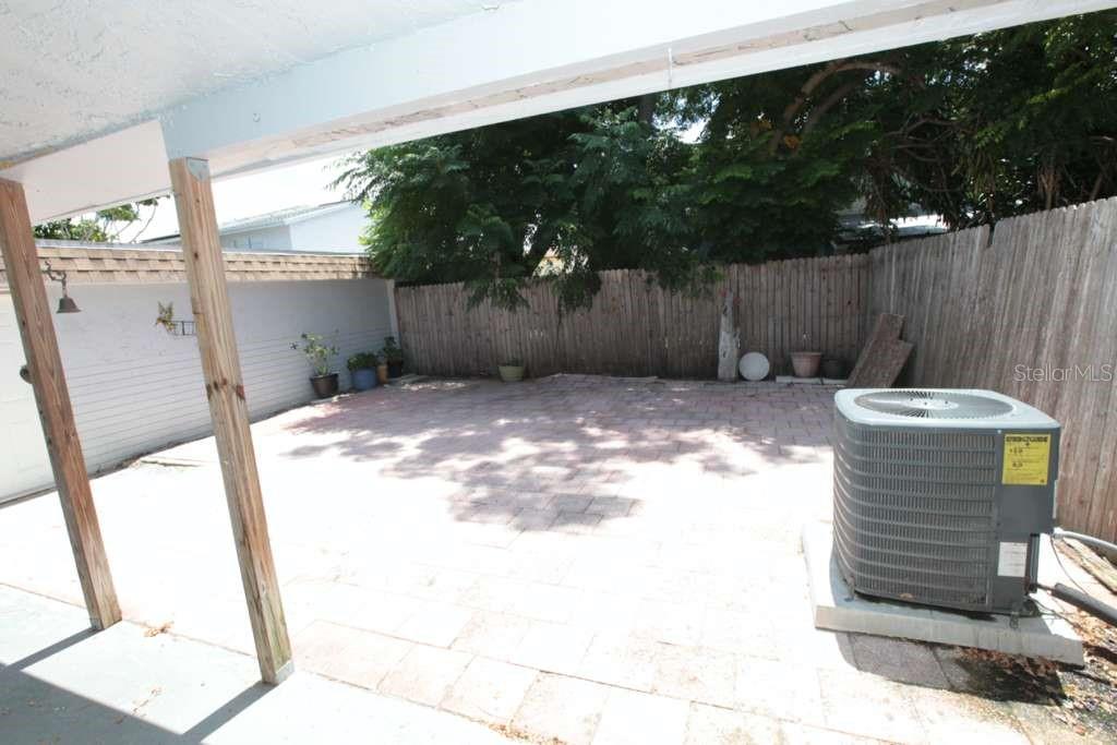 2073 SAN SEBASTIAN WAY N — photo 27