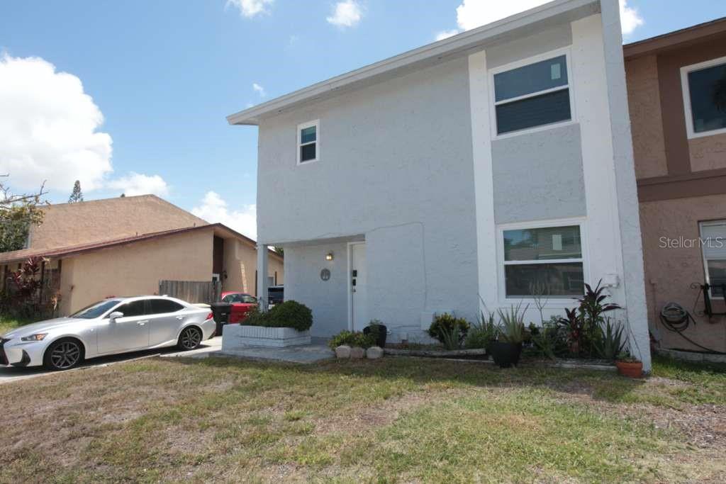 2073 SAN SEBASTIAN WAY N — photo 4