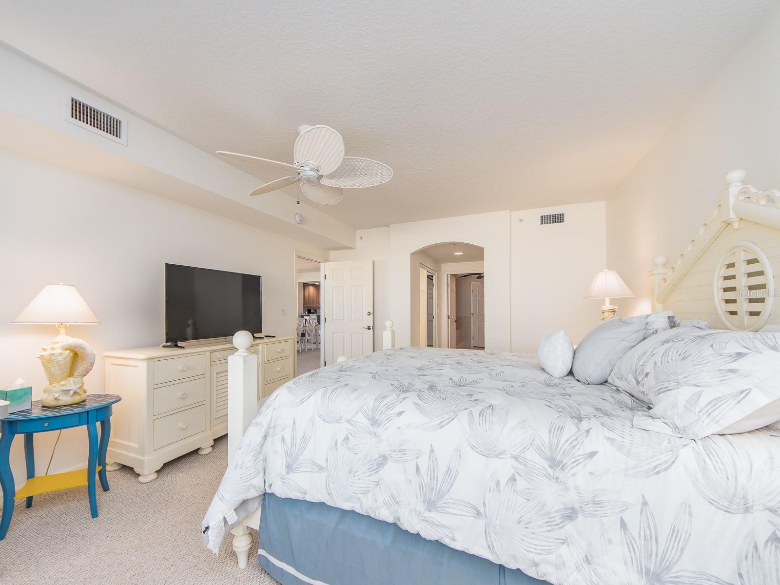 1370 GULF BLVD #204 — photo 21