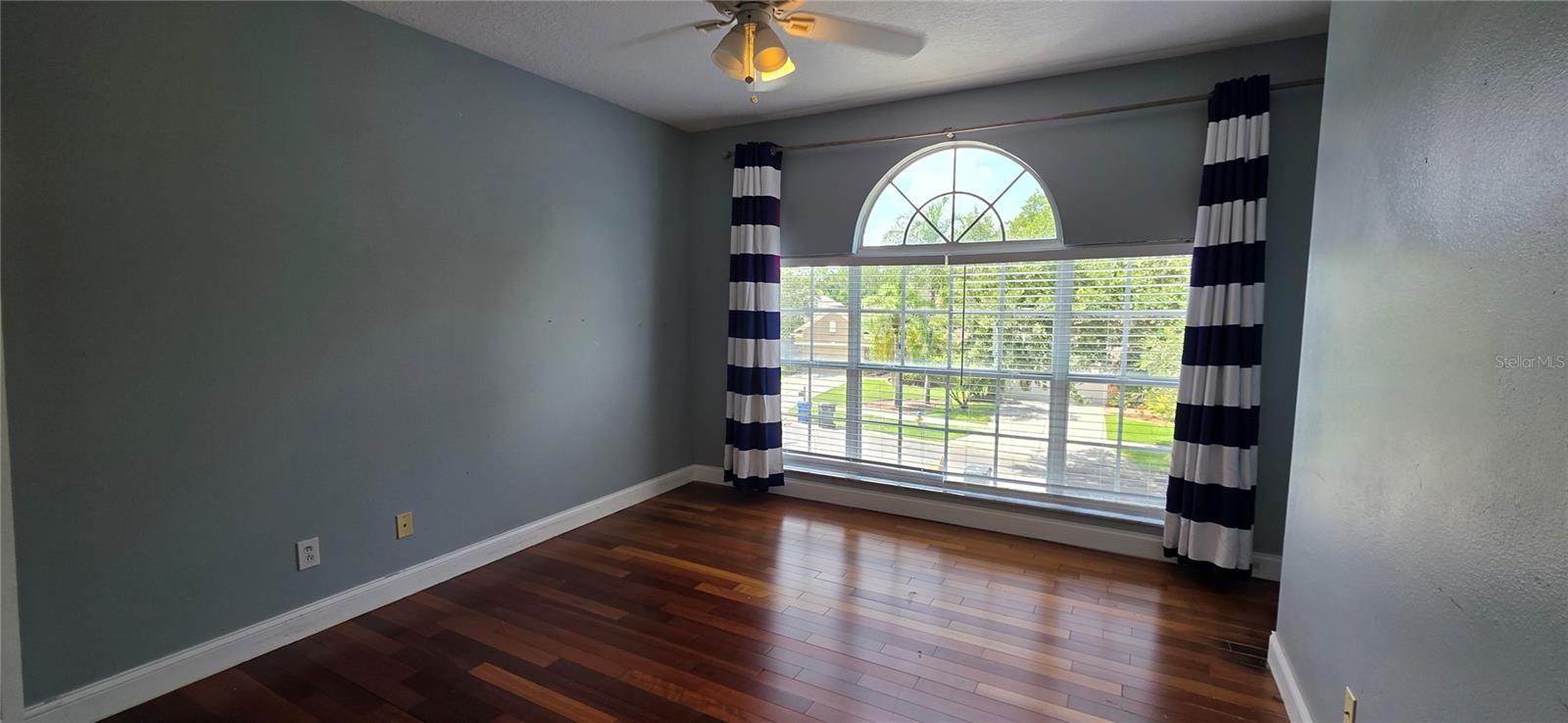 11609 GREENSLEEVE AVE — photo 46
