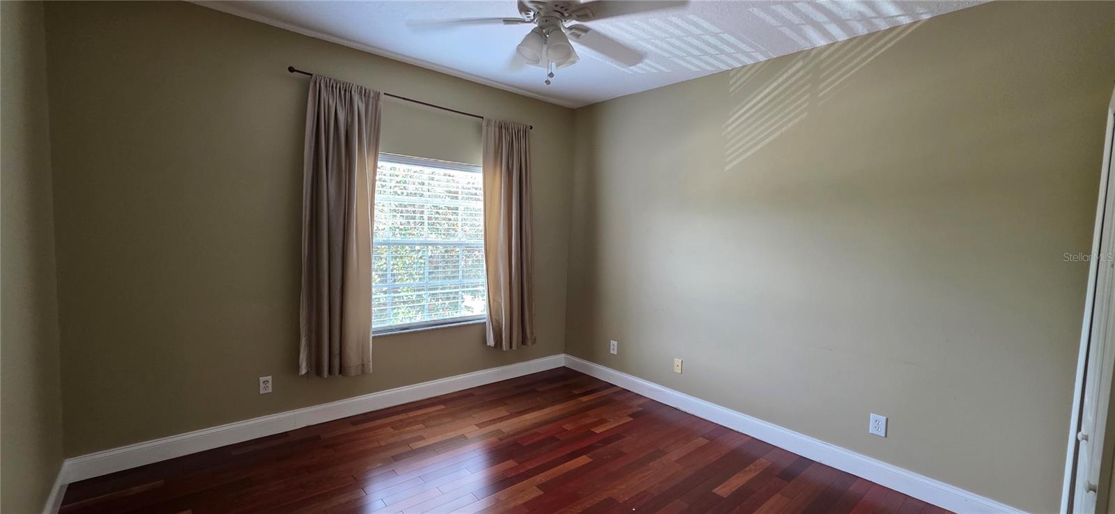 11609 GREENSLEEVE AVE — photo 50