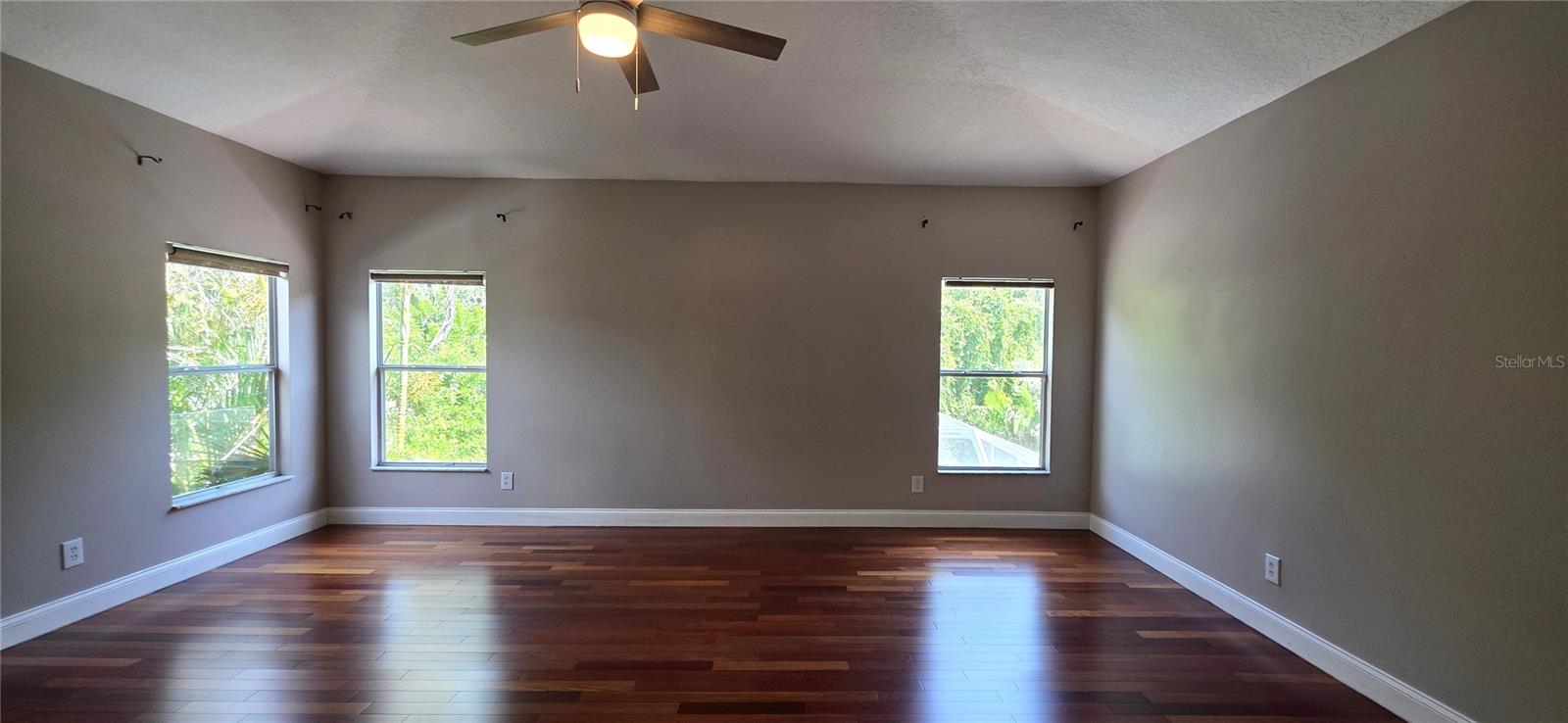 11609 GREENSLEEVE AVE — photo 37