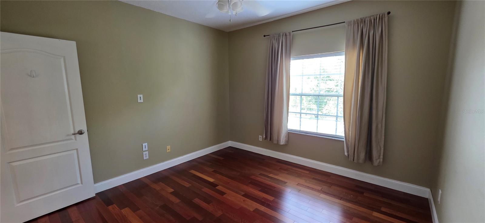 11609 GREENSLEEVE AVE — photo 51