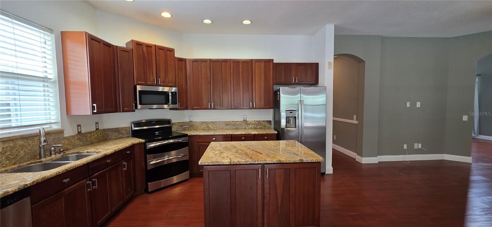 11609 GREENSLEEVE AVE — photo 26