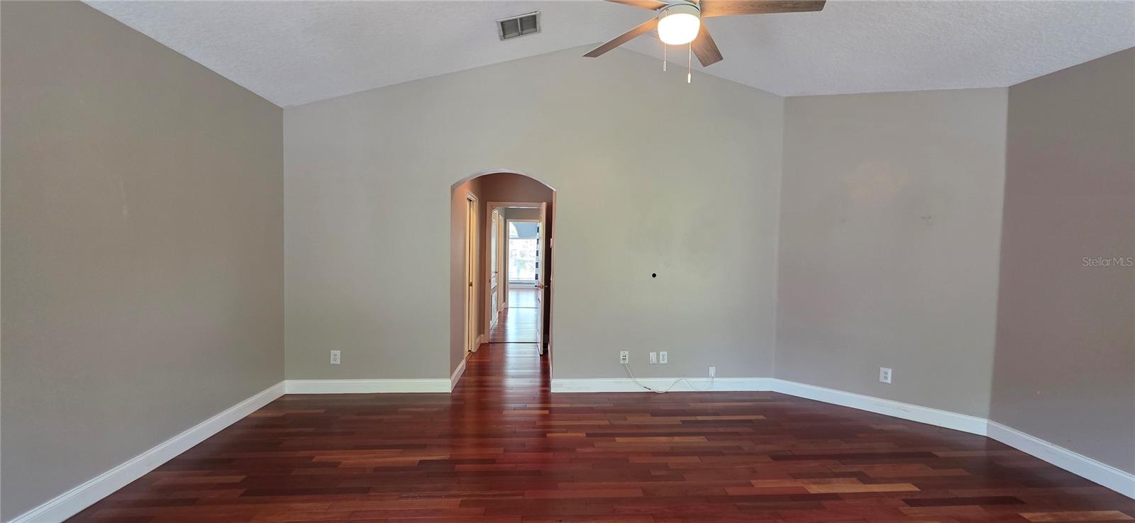 11609 GREENSLEEVE AVE — photo 40