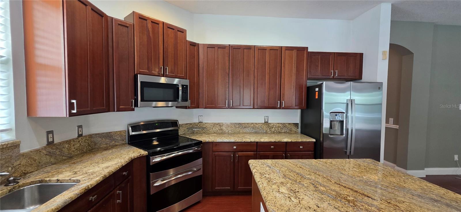 11609 GREENSLEEVE AVE — photo 29
