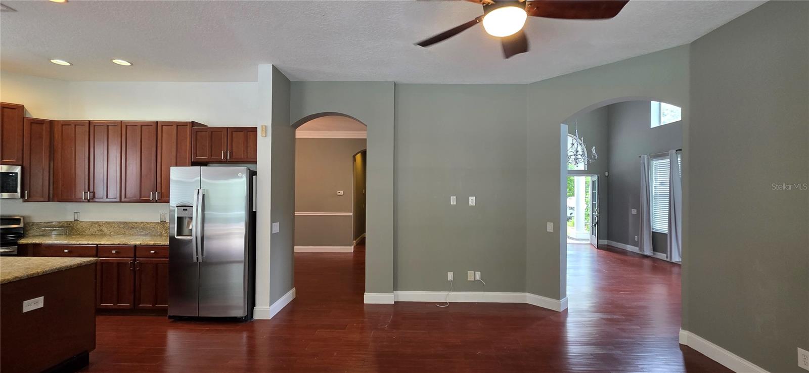 11609 GREENSLEEVE AVE — photo 18