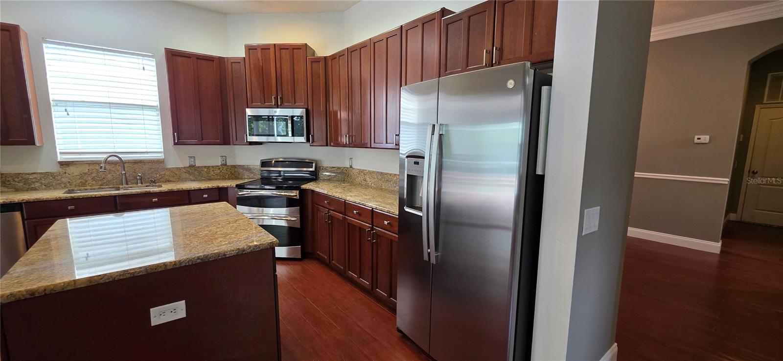 11609 GREENSLEEVE AVE — photo 22