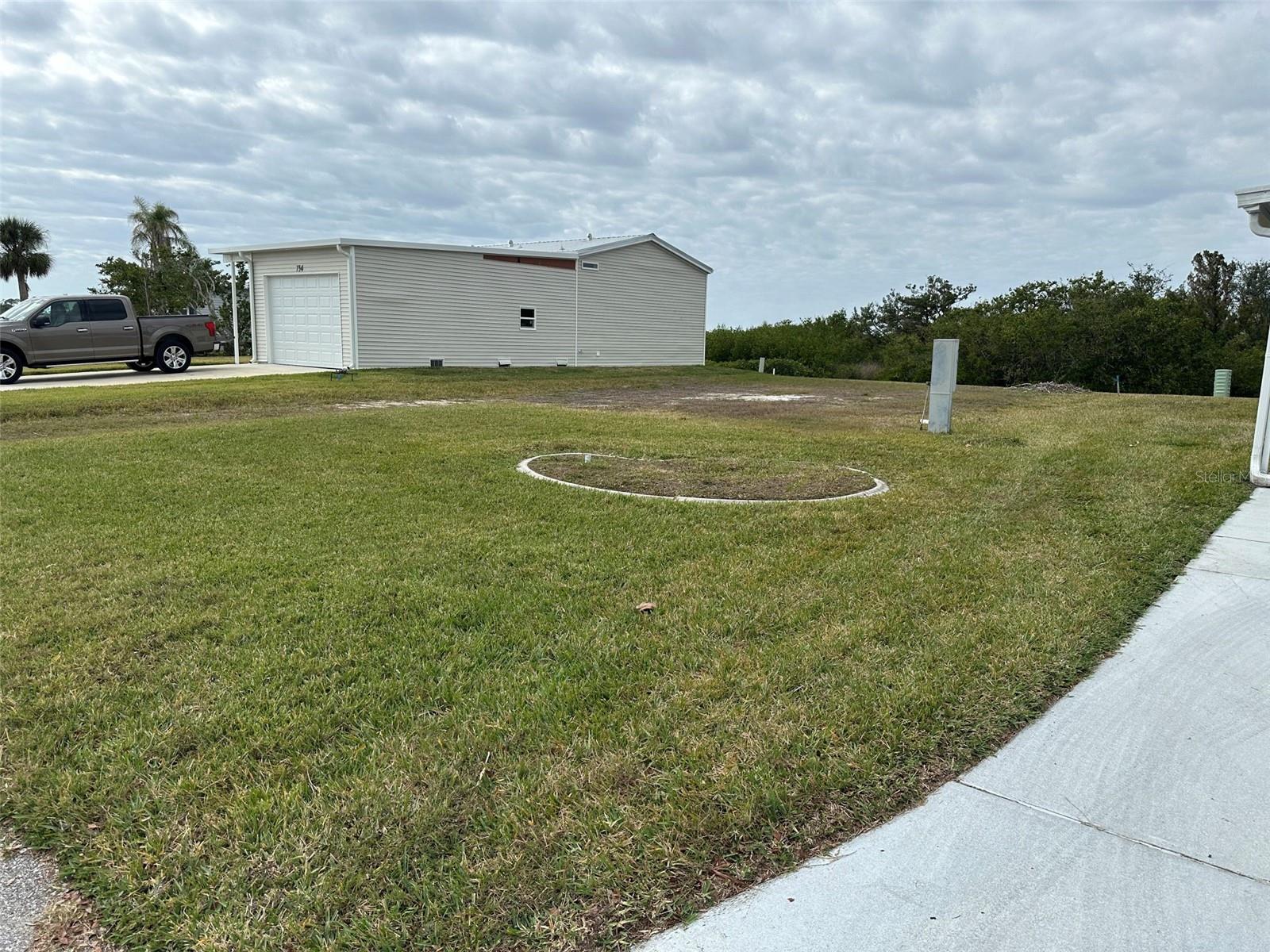 732 BLACKBURN BLVD — photo 5