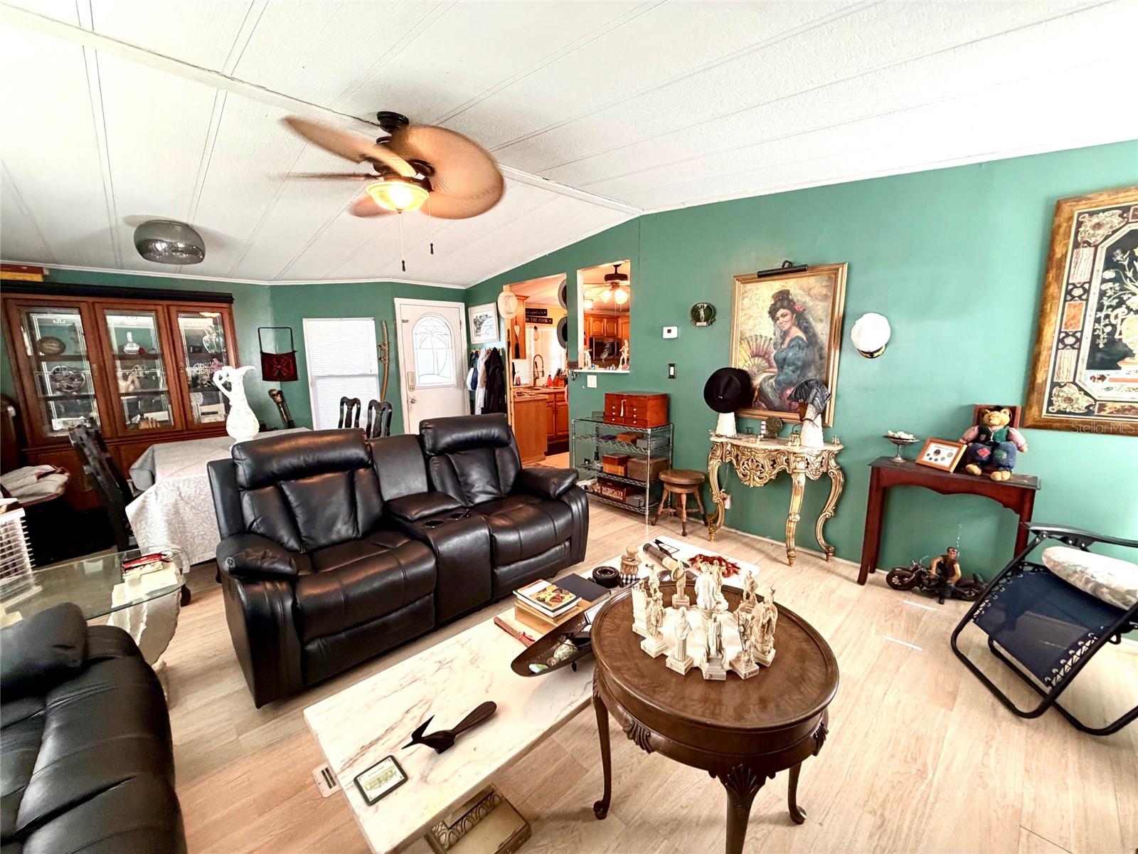 11330 SAGE AVE — photo 7