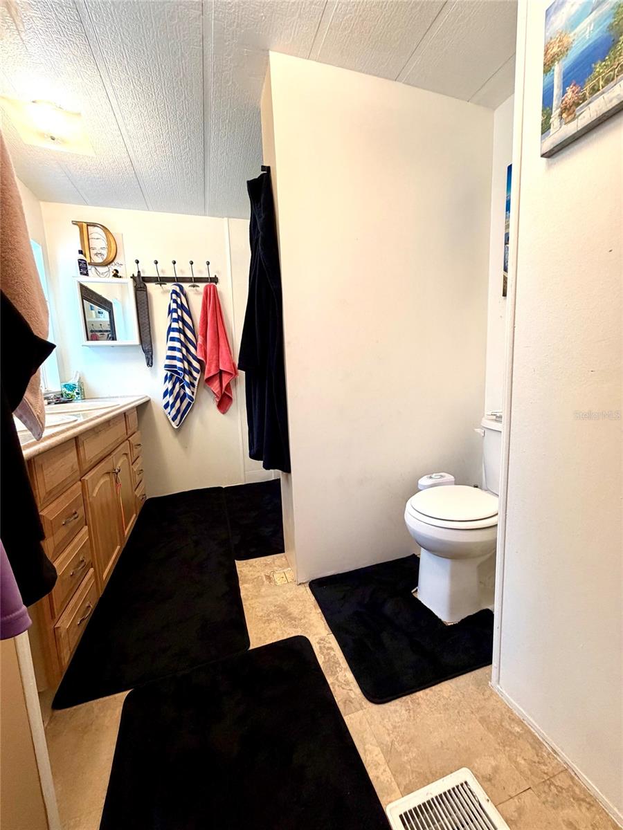 11330 SAGE AVE — photo 13