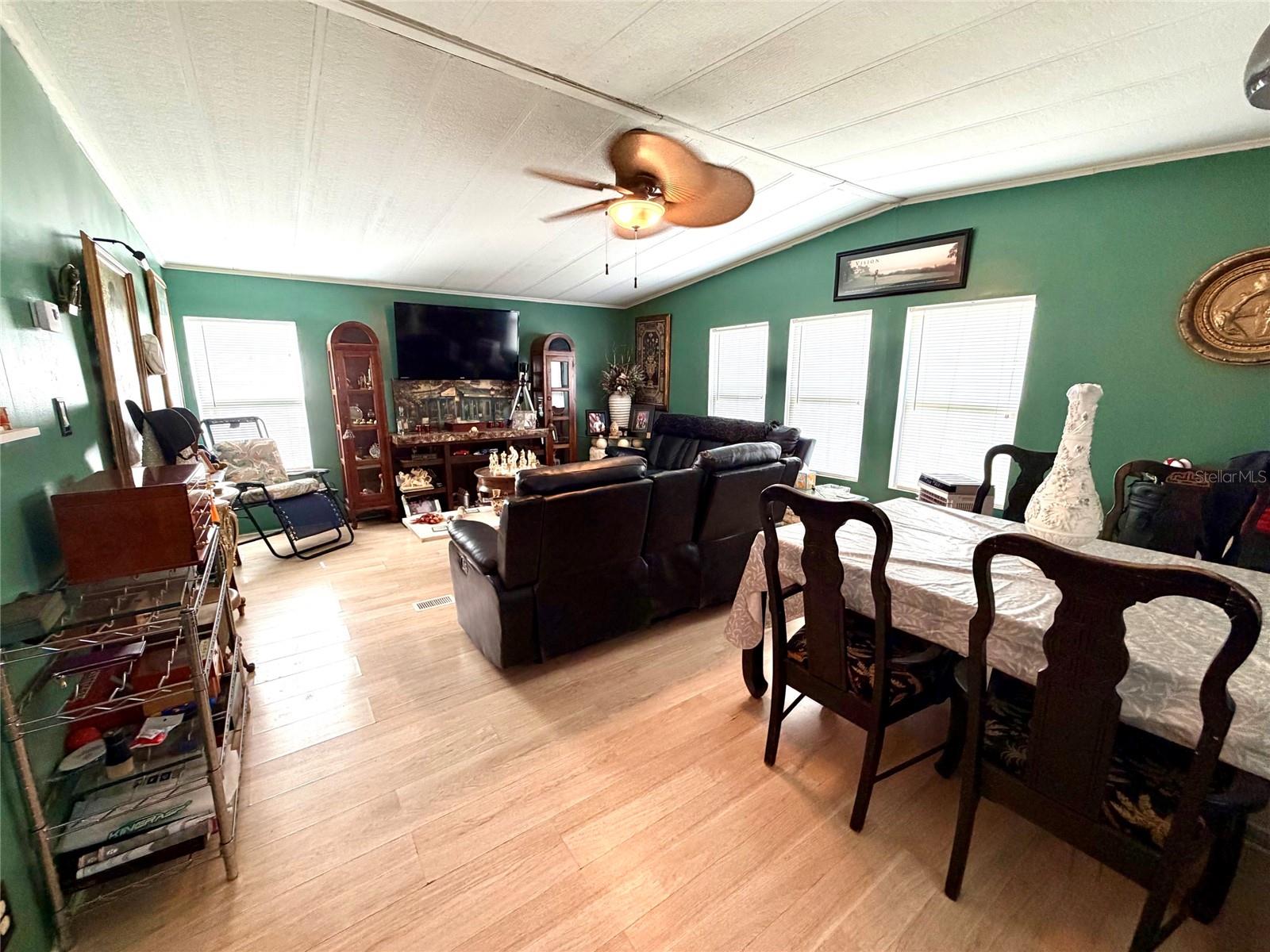 11330 SAGE AVE — photo 5