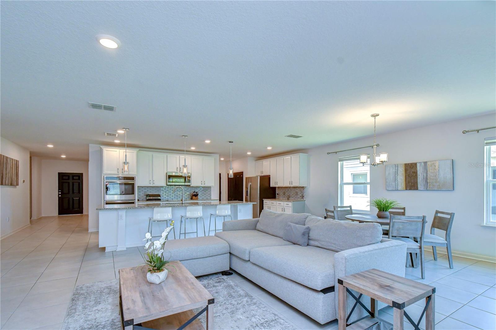 8325 OLIVE BROOK DR — photo 9