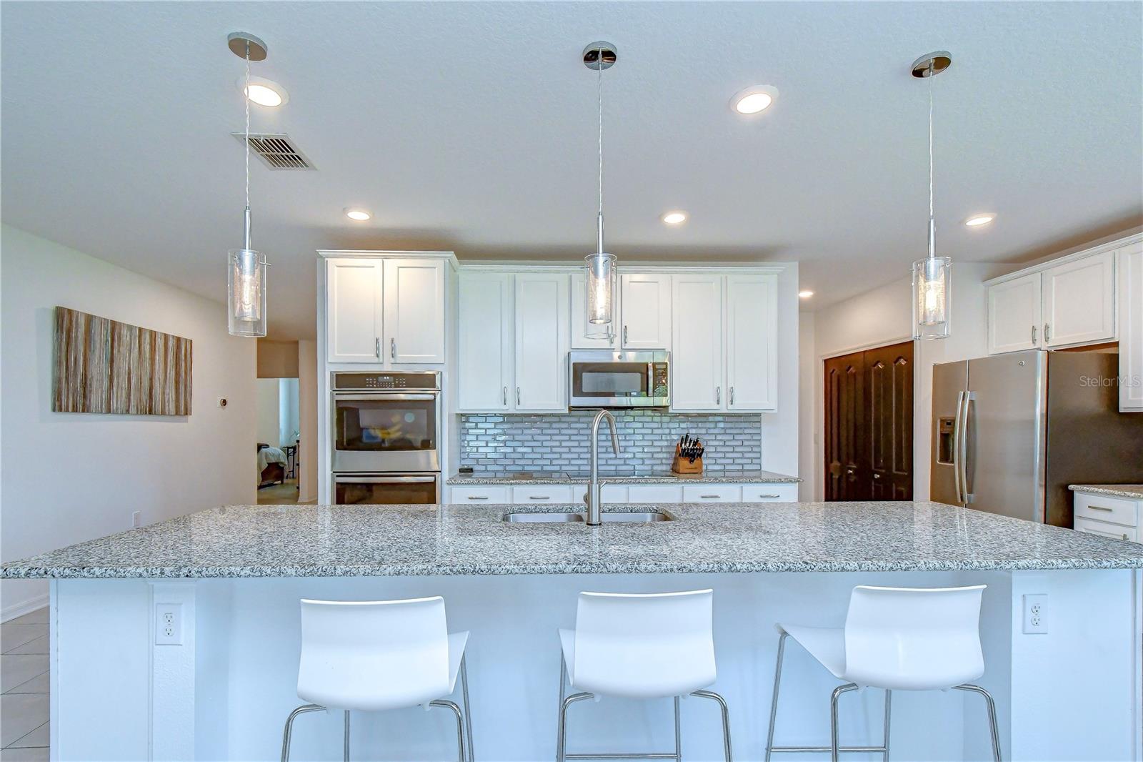 8325 OLIVE BROOK DR — photo 12