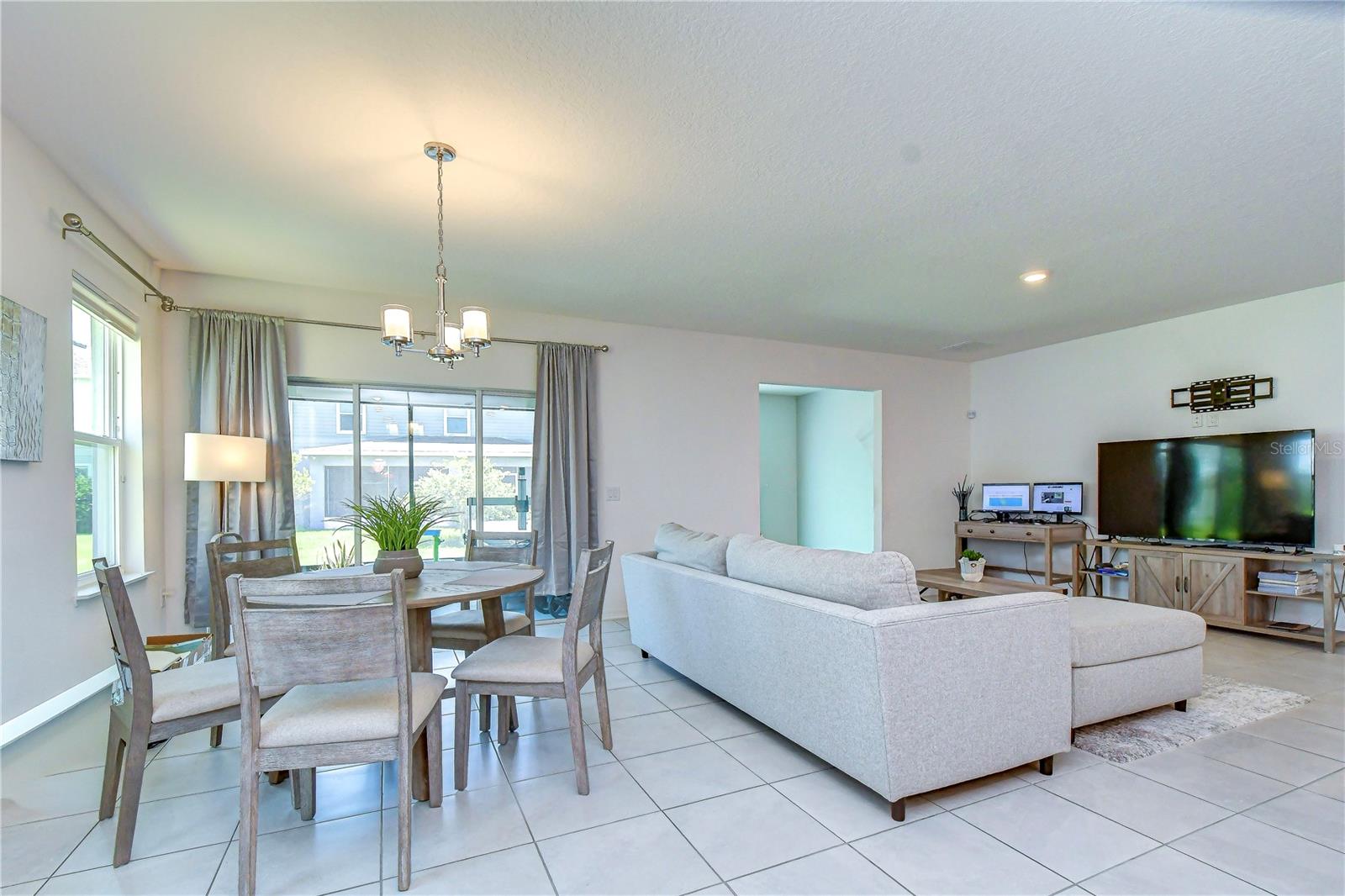 8325 OLIVE BROOK DR — photo 21