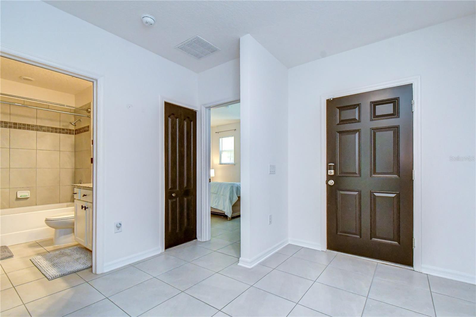 8325 OLIVE BROOK DR — photo 26
