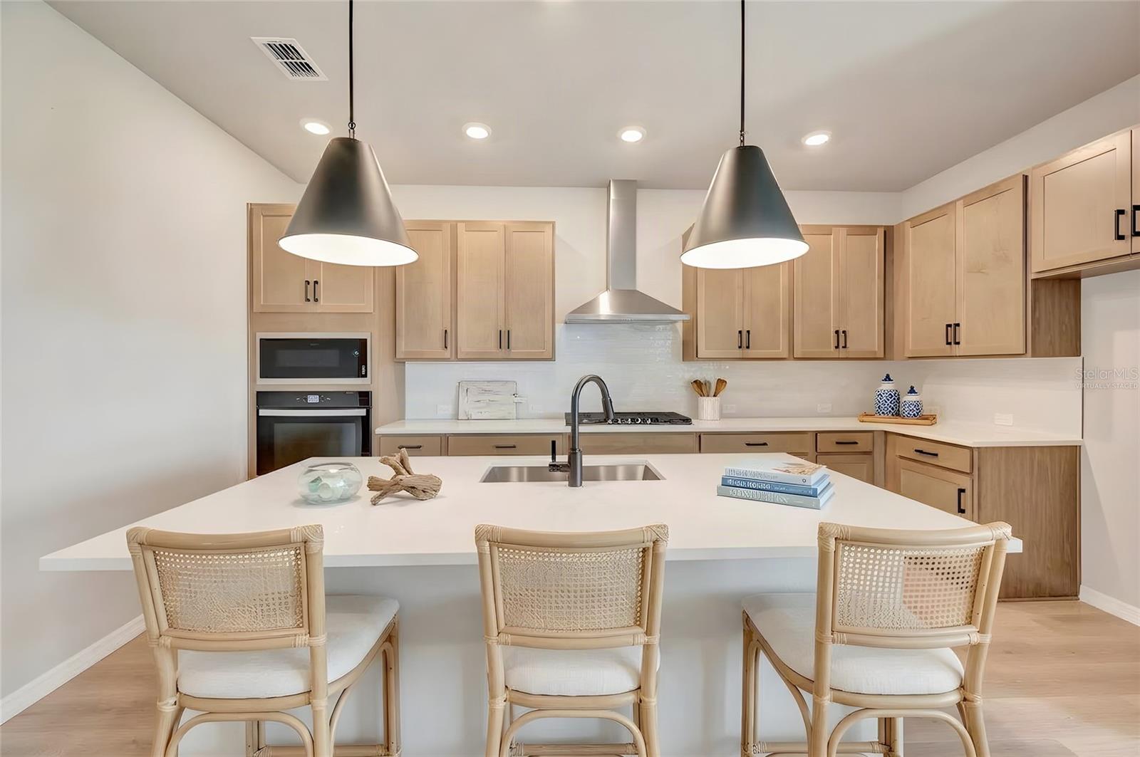 5261 COLONY VISTA DR — photo 2