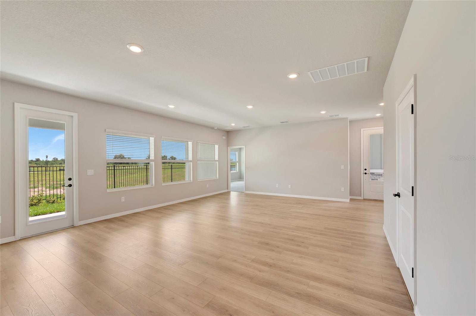 5261 COLONY VISTA DR — photo 8