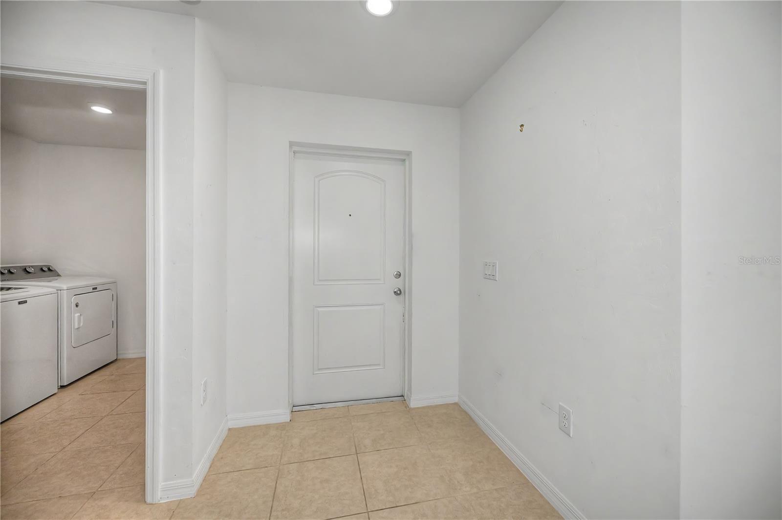 2555 ATWATER DR — photo 14