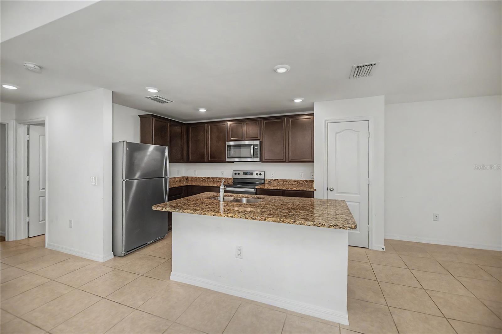 2555 ATWATER DR — photo 24