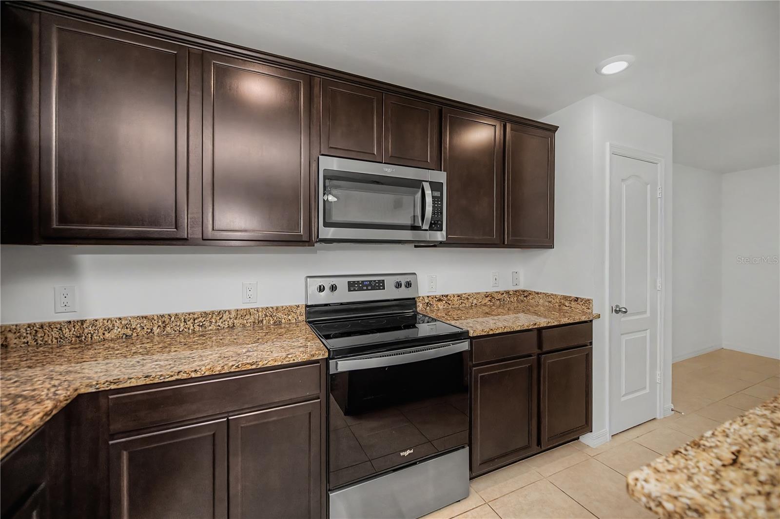 2555 ATWATER DR — photo 20