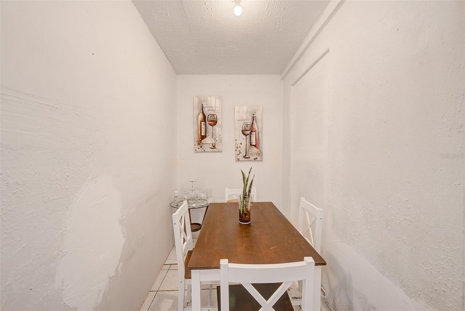 2318 W POWHATAN AVE — photo 28