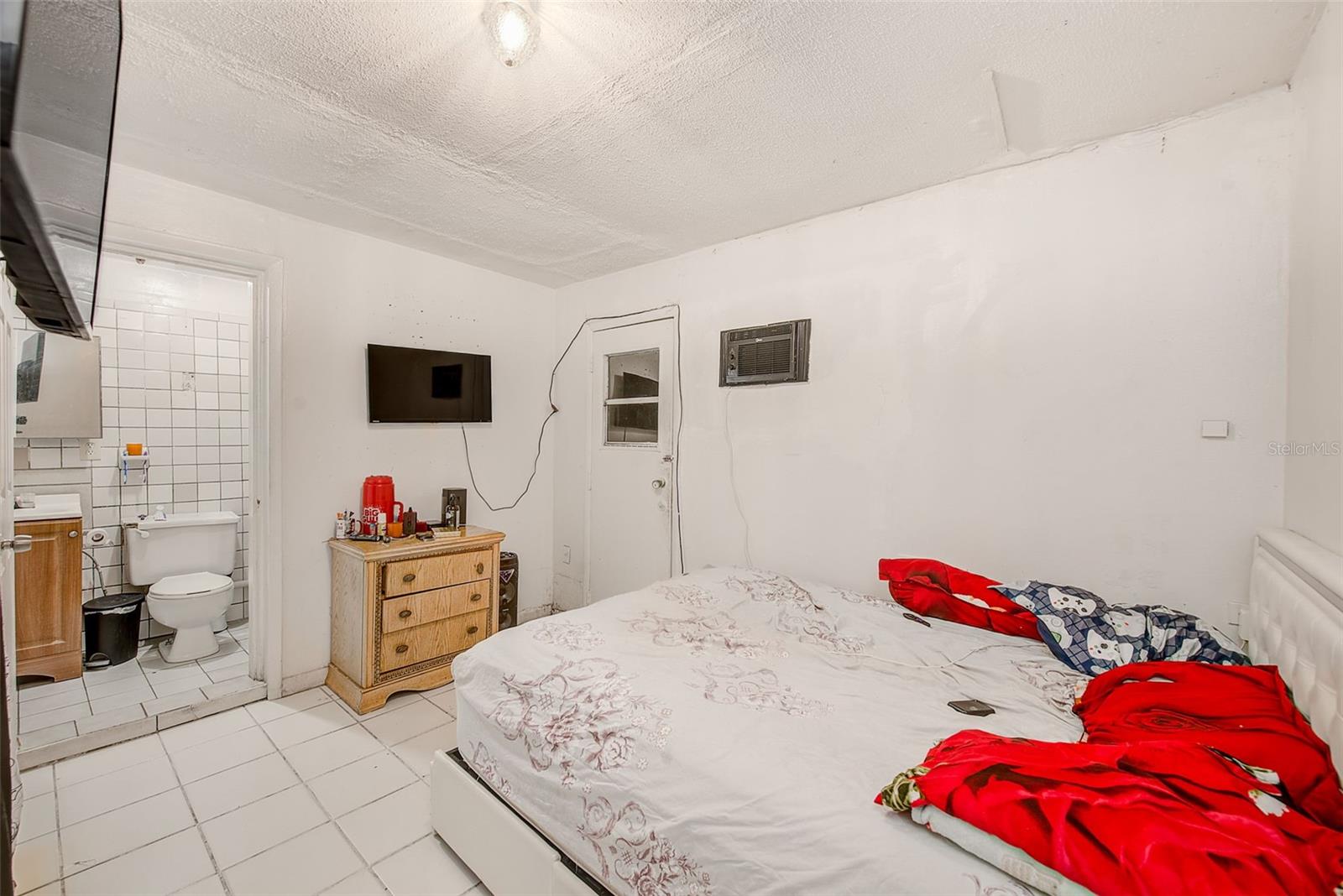 2318 W POWHATAN AVE — photo 18