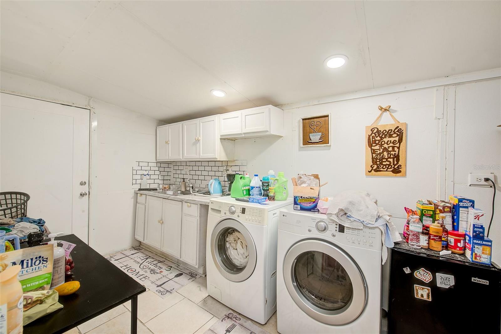 2318 W POWHATAN AVE — photo 26