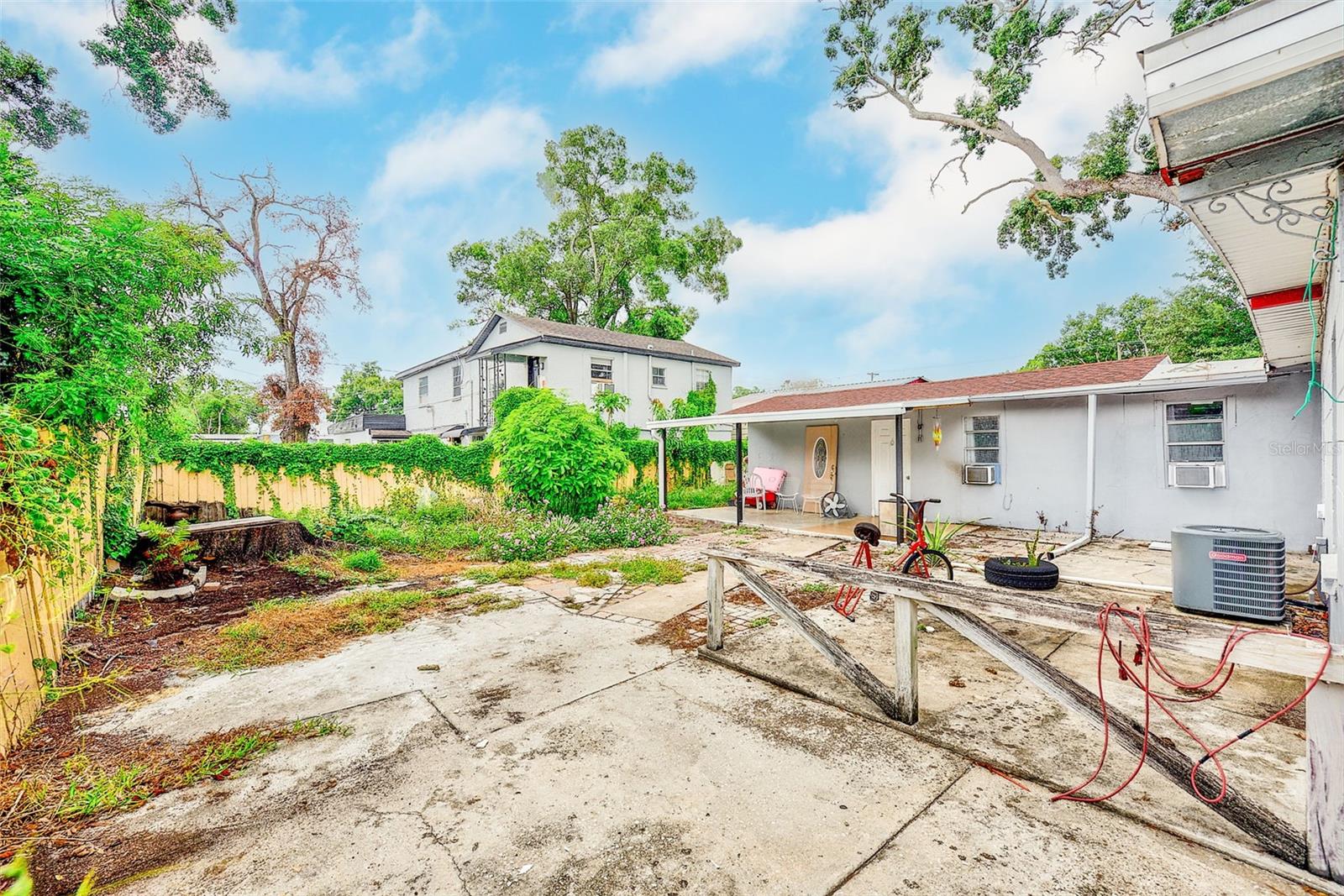 2318 W POWHATAN AVE — photo 40