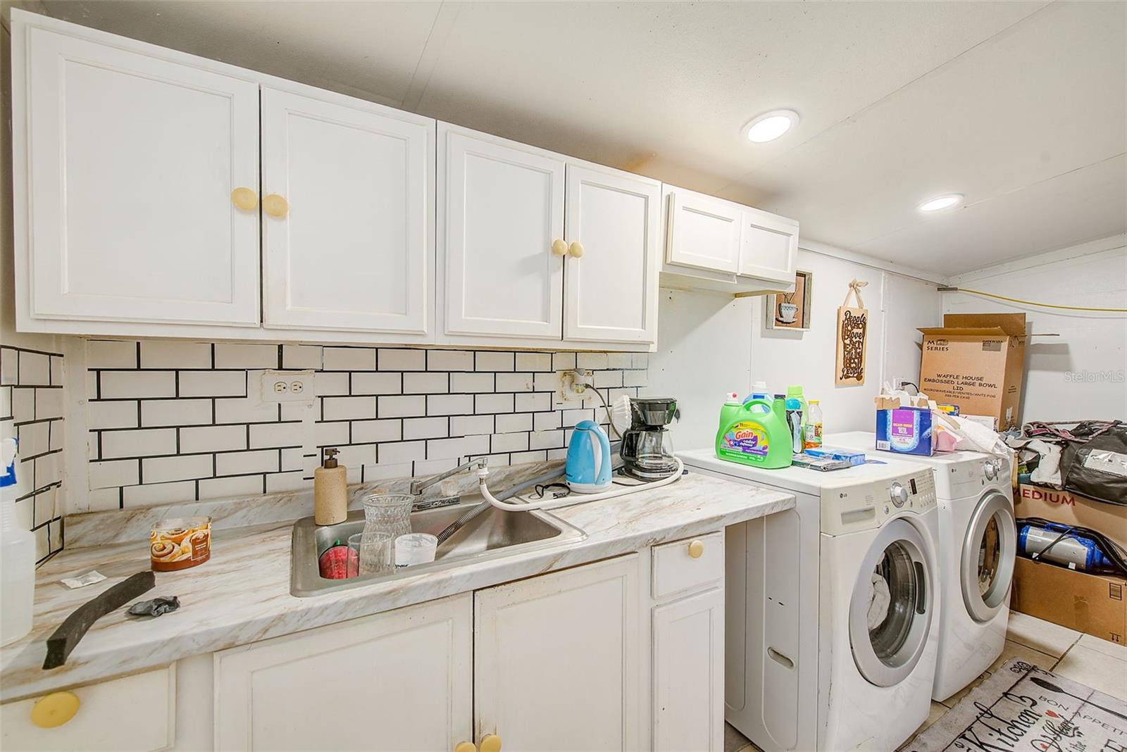 2318 W POWHATAN AVE — photo 27