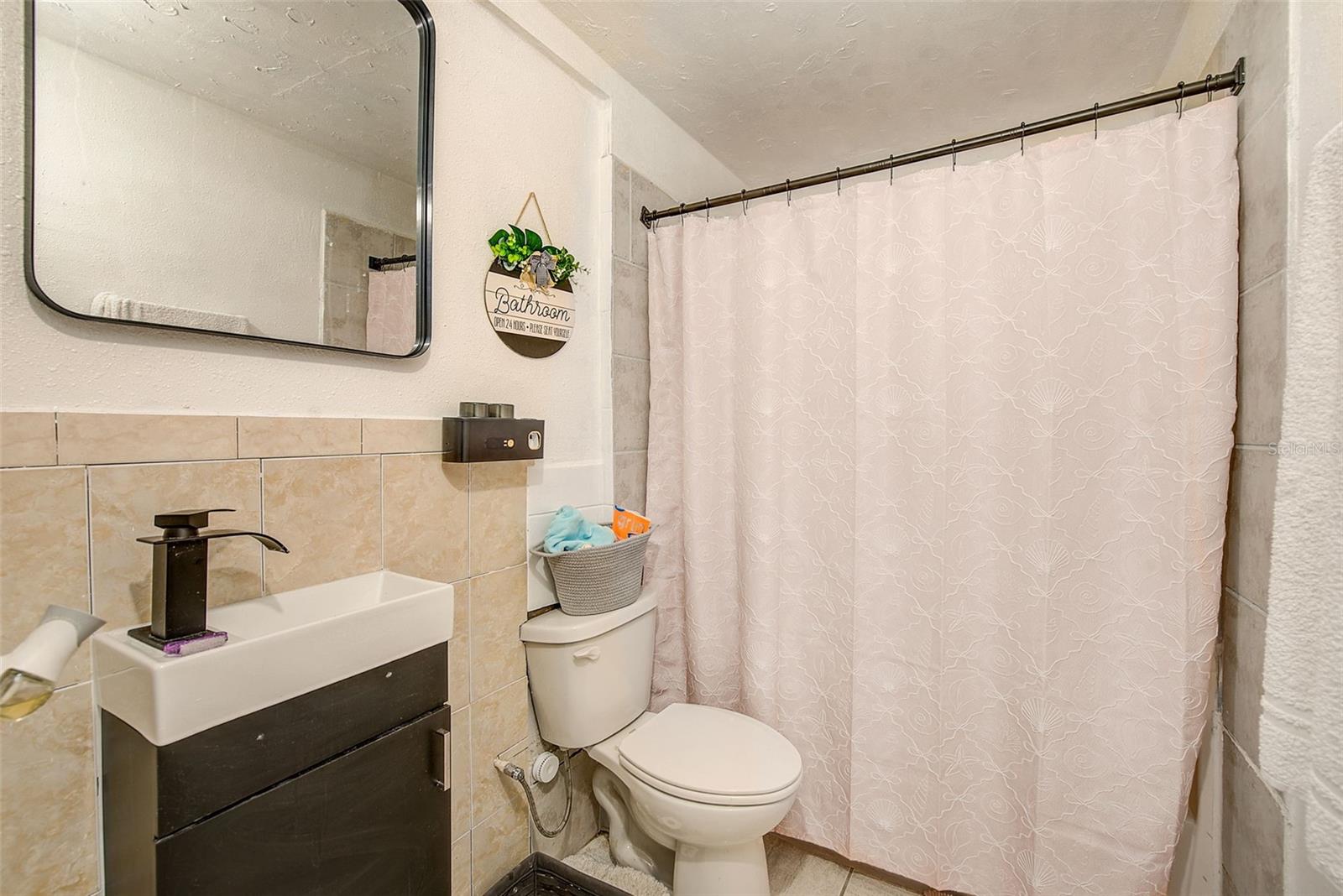 2318 W POWHATAN AVE — photo 30