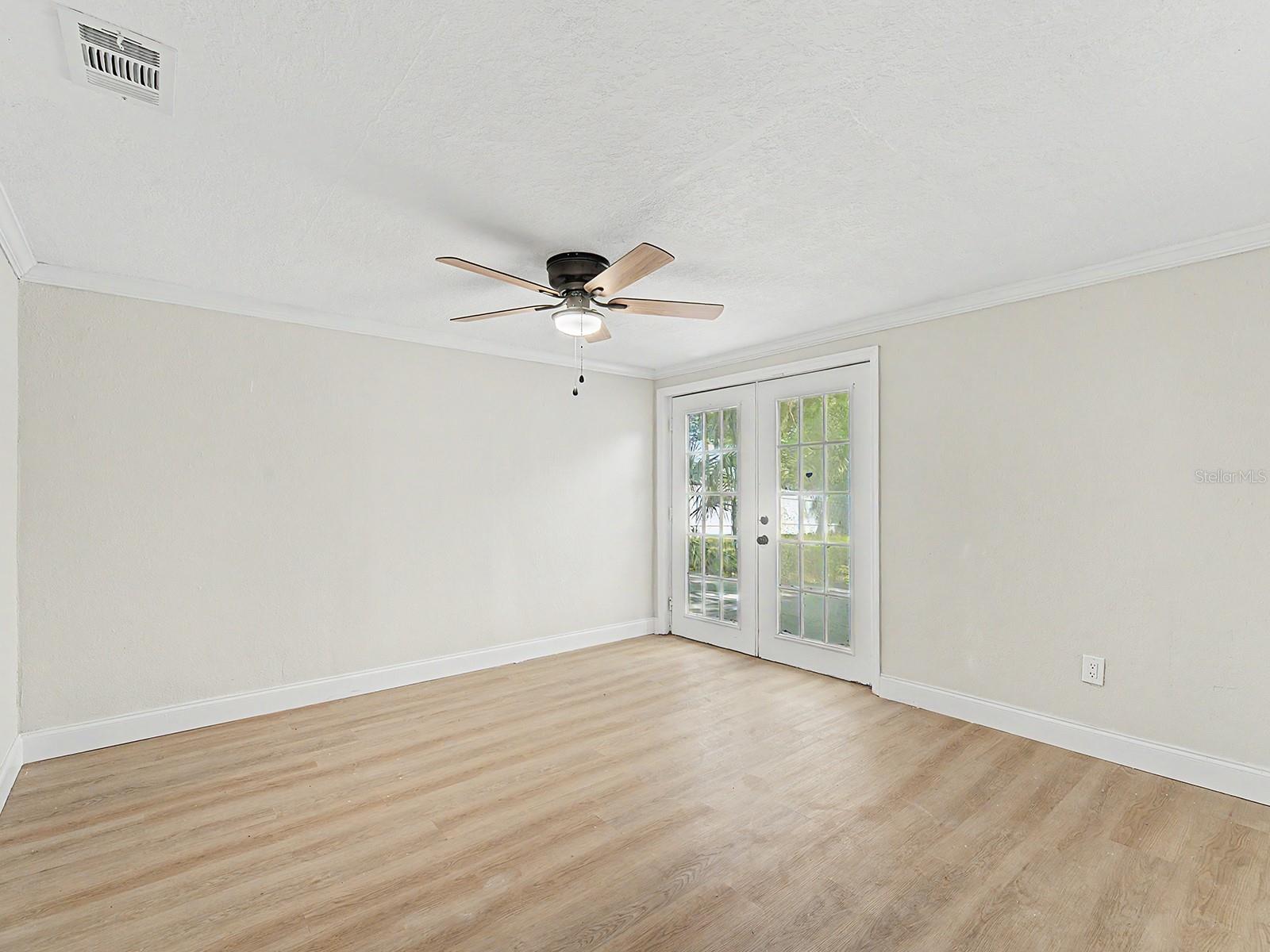 7708 MARYLAND AVE — photo 27