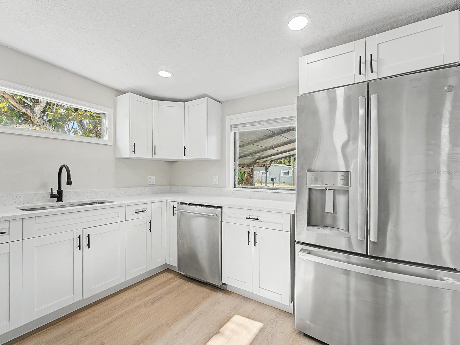 7708 MARYLAND AVE — photo 13