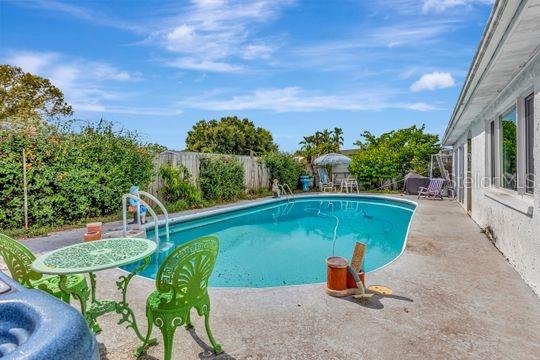 10825 BRIDLETON RD — photo 36