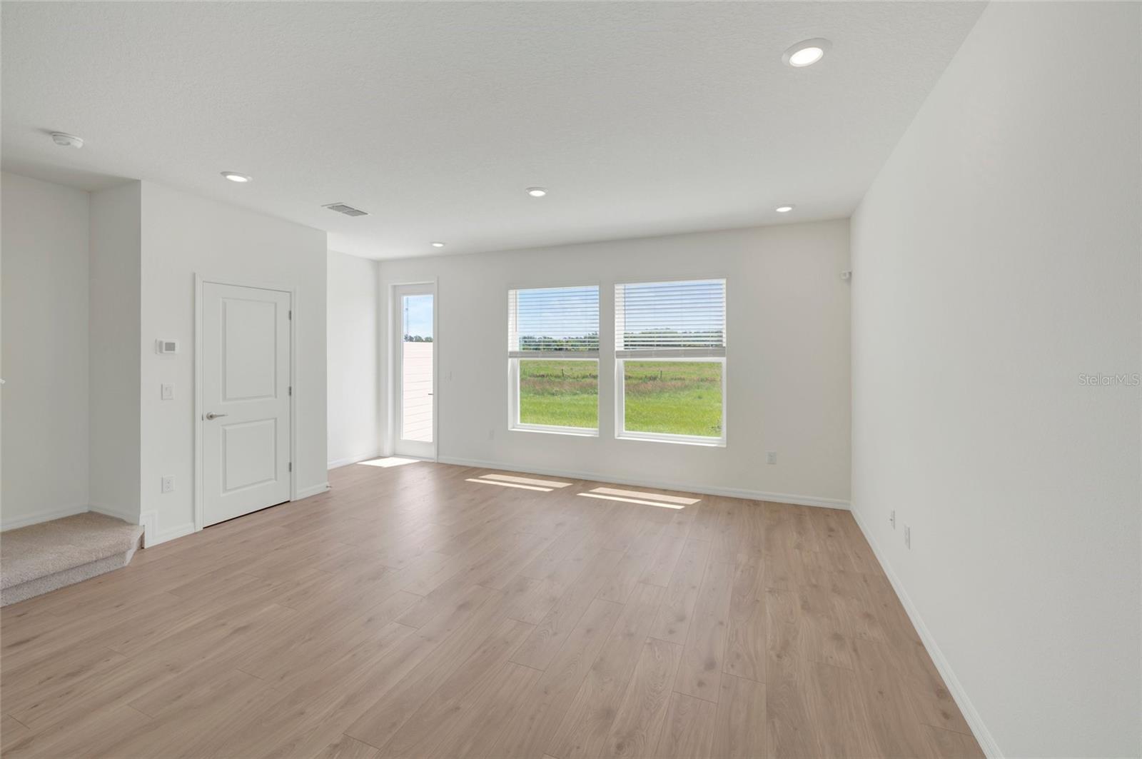 6418 JENSEN VIEW AVE — photo 6