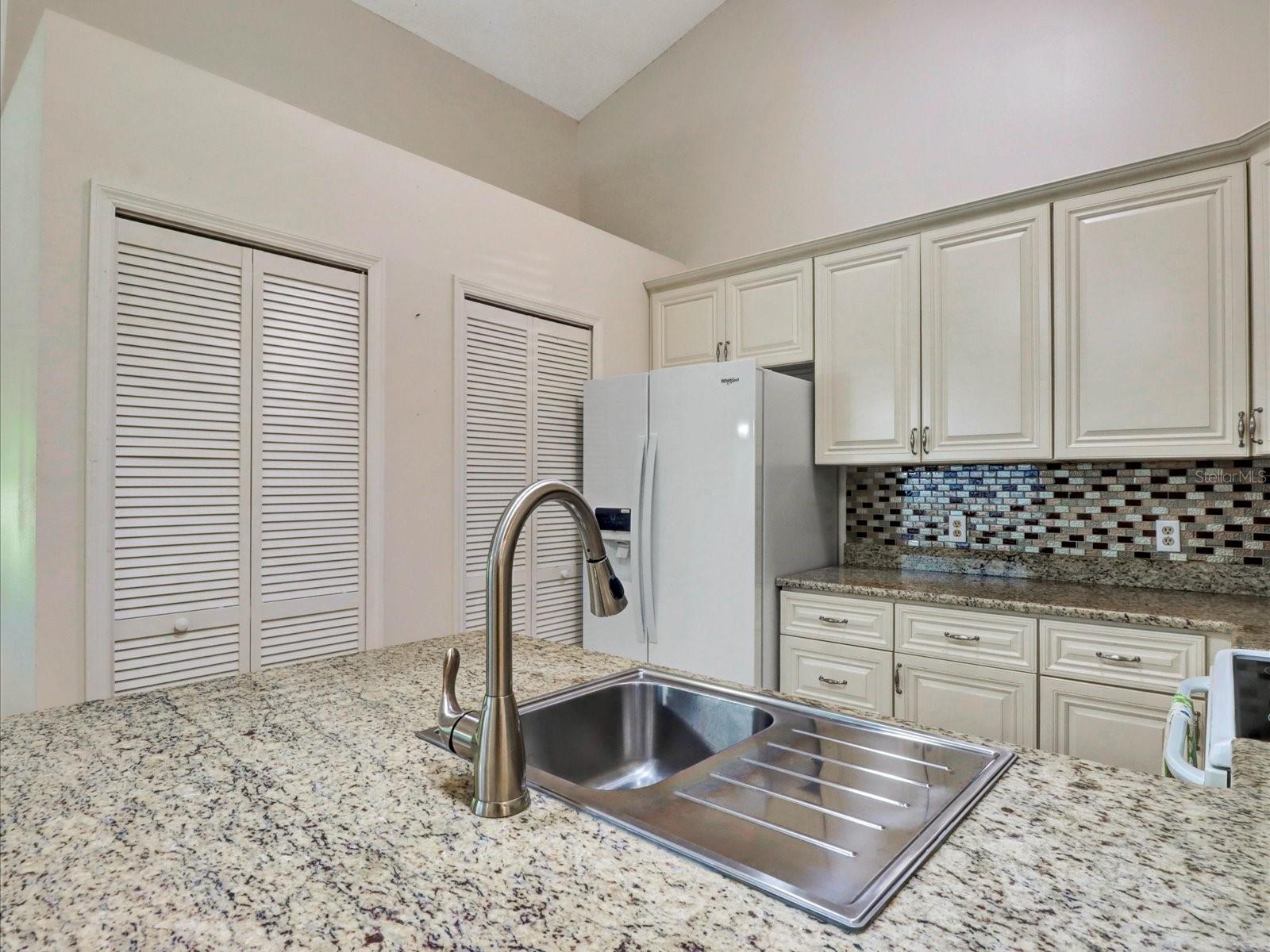 5100 BURCHETTE RD #3200 — photo 14