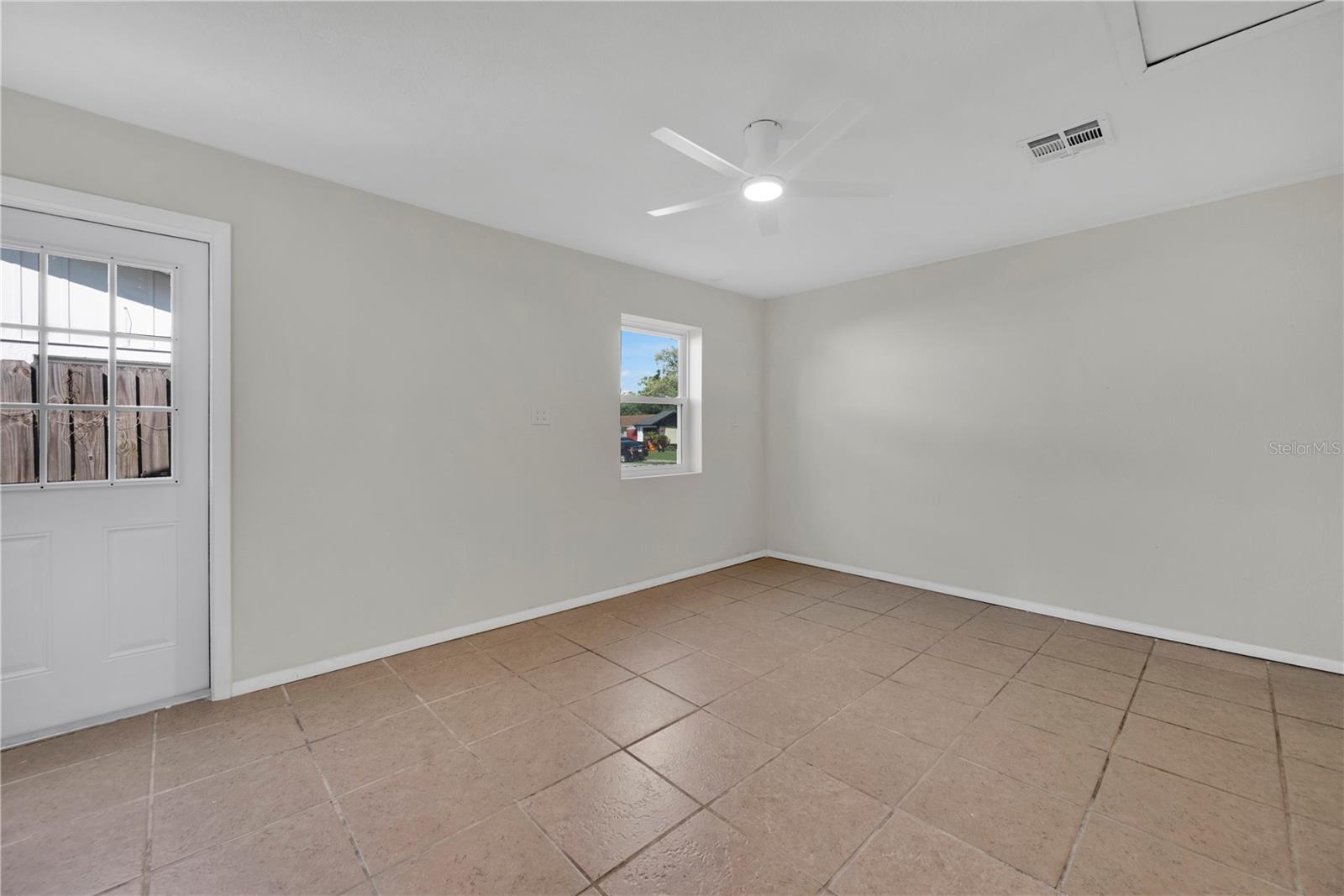 6318 BALDWYN AVE — photo 27