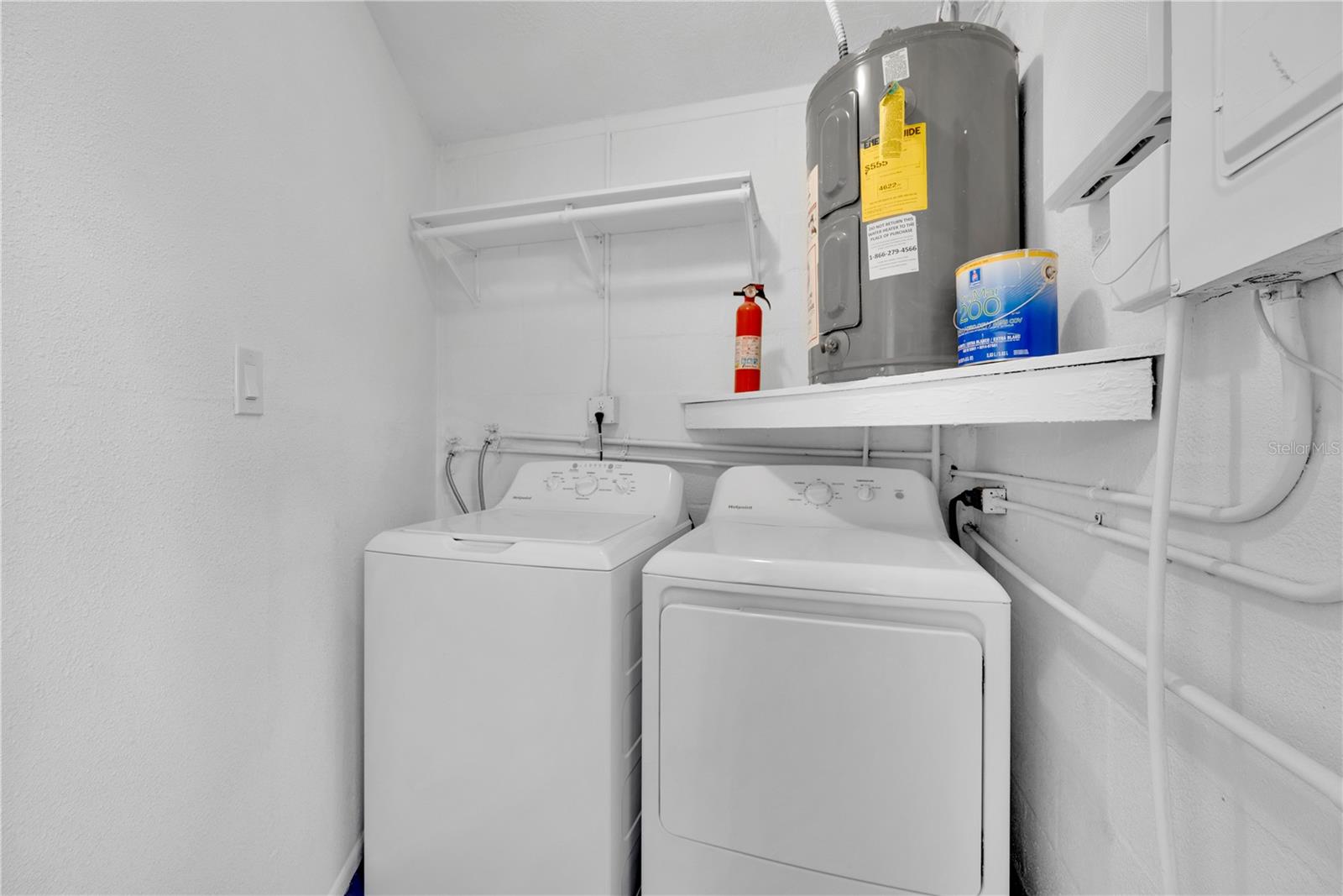 6318 BALDWYN AVE — photo 24