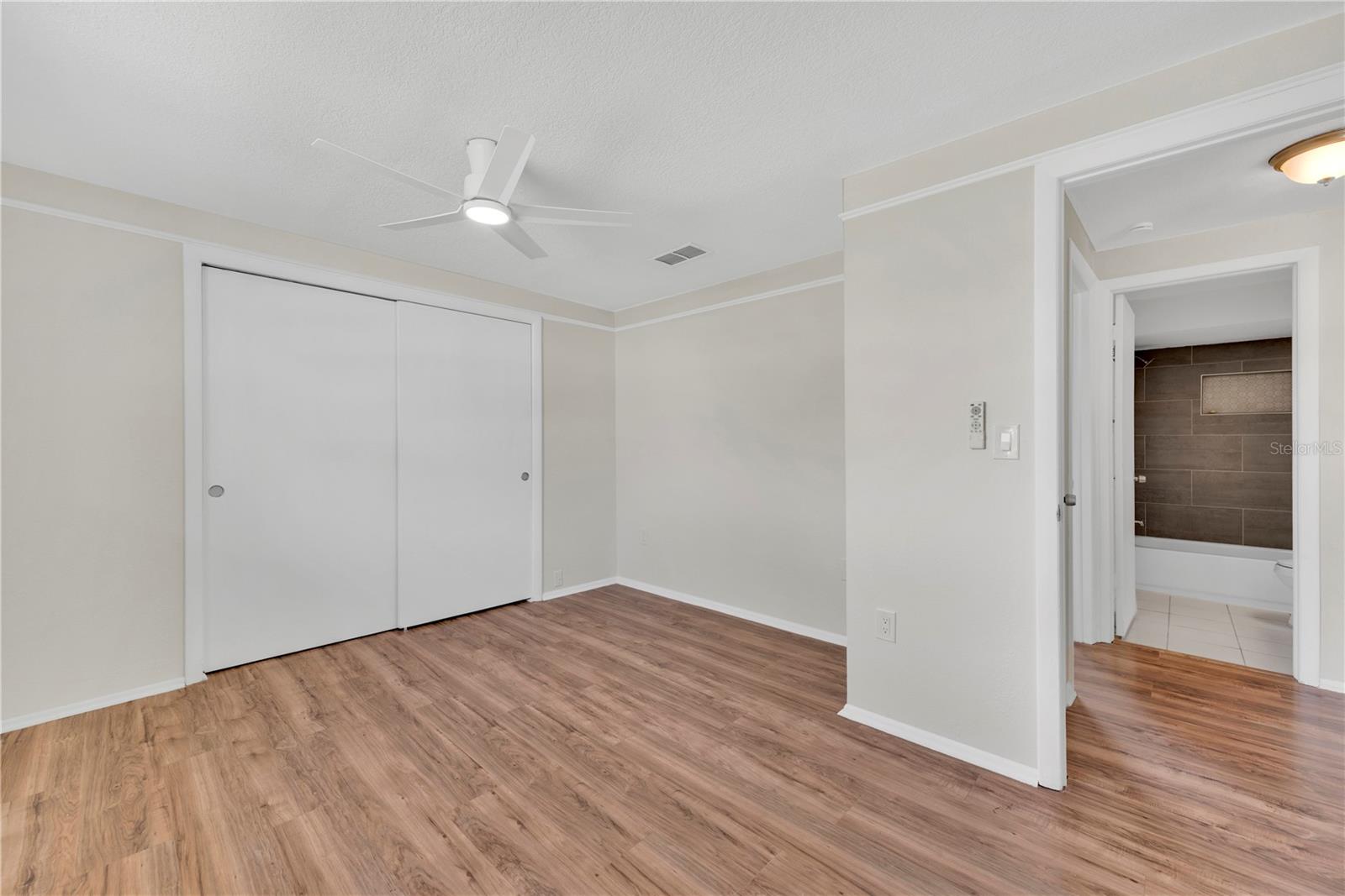 6318 BALDWYN AVE — photo 16