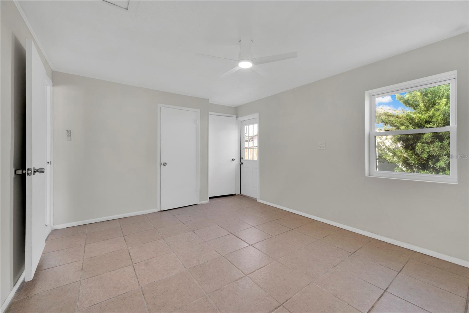 6318 BALDWYN AVE — photo 26