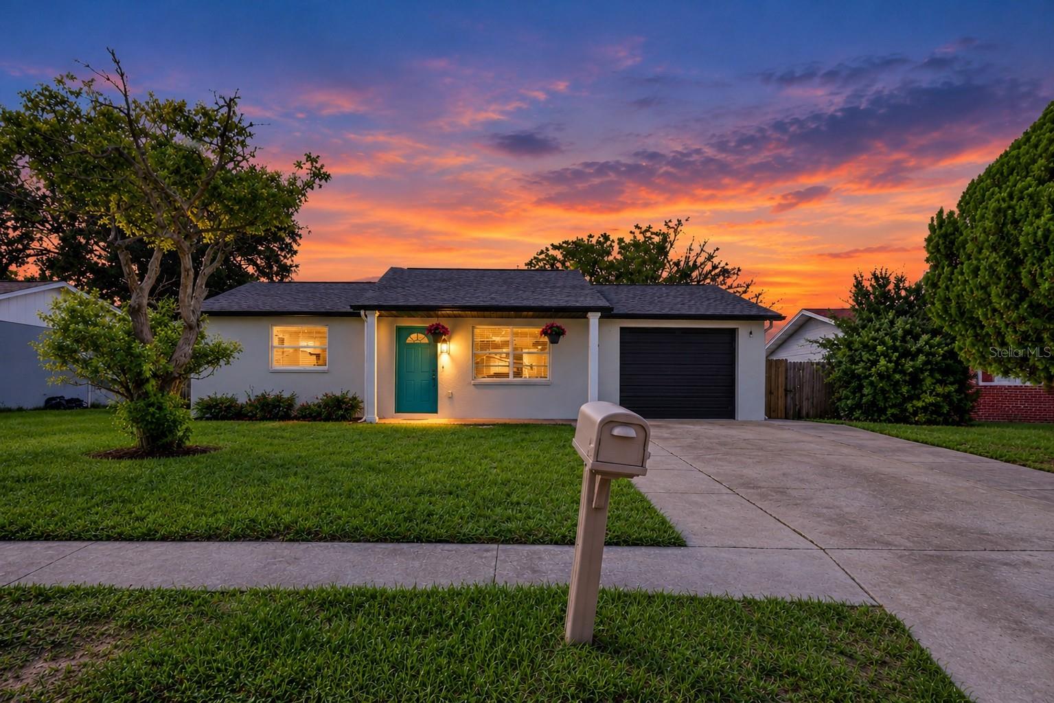 6318 BALDWYN AVE — photo 4