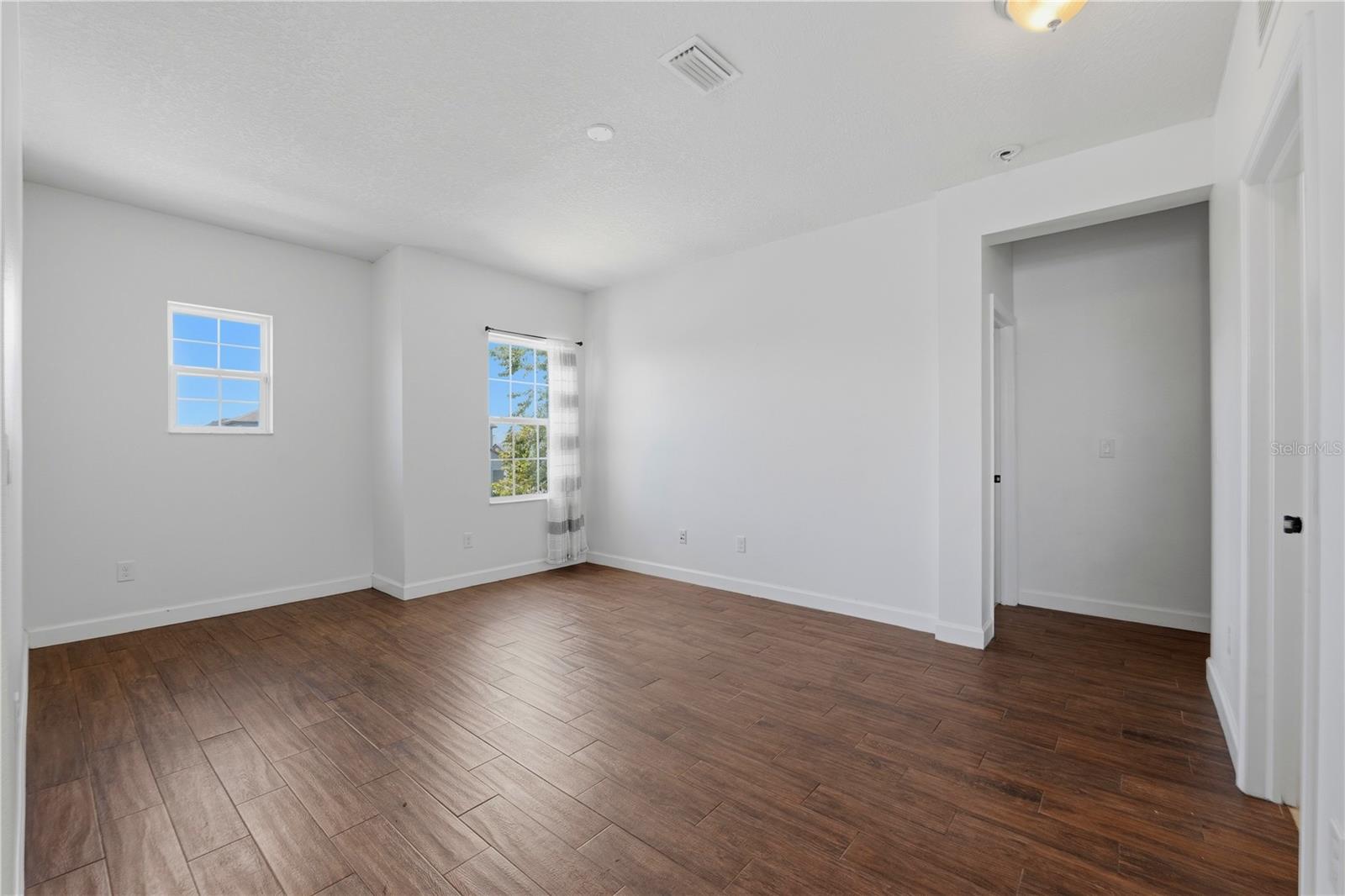 21439 SOUTHERN CHARM DR — photo 32
