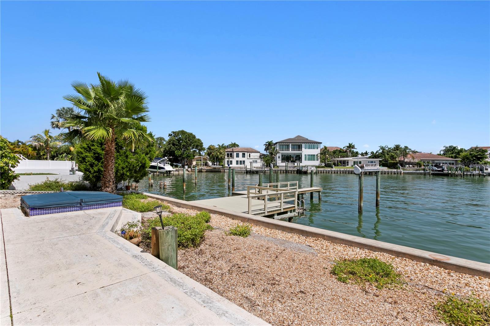 115 ALETA DR — photo 33